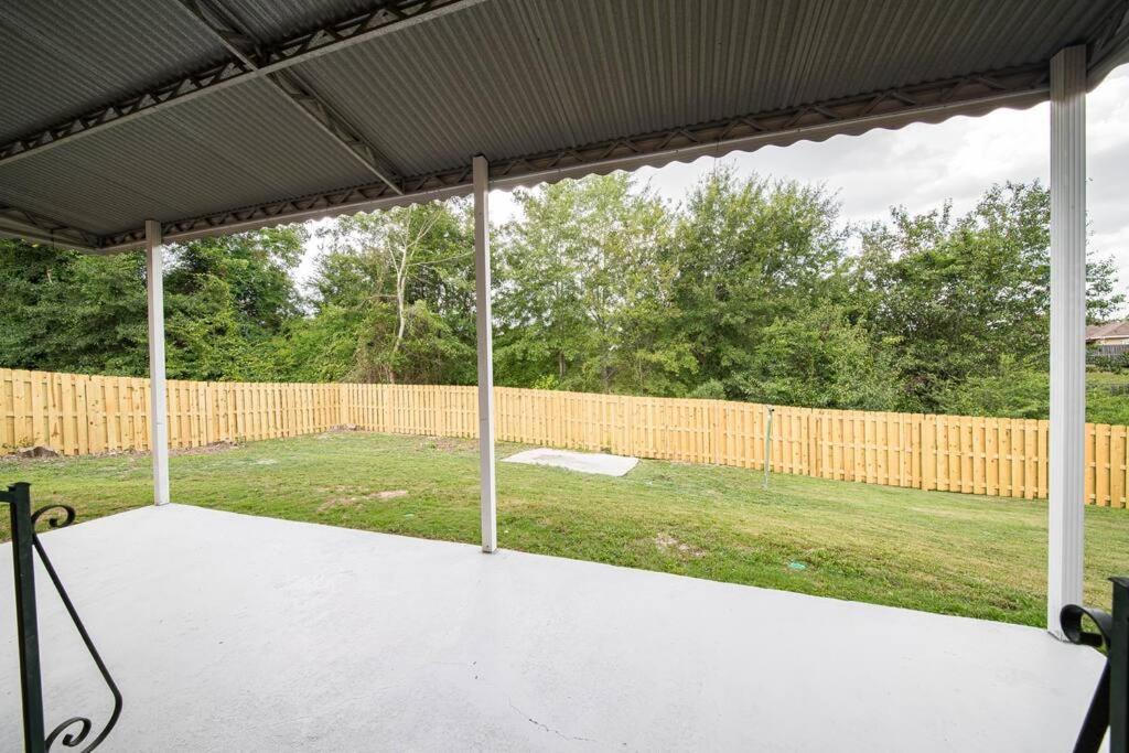 Cozy Brick Ranch Home Owned And Operated By An Army Soldier!! Columbus Exterior photo