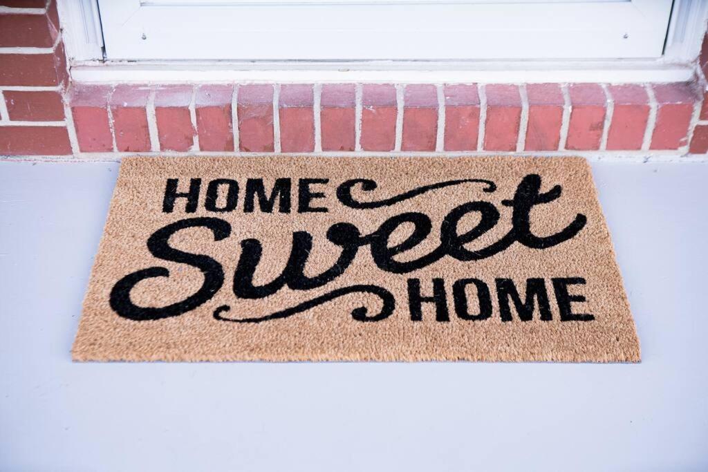 Cozy Brick Ranch Home Owned And Operated By An Army Soldier!! Columbus Exterior photo